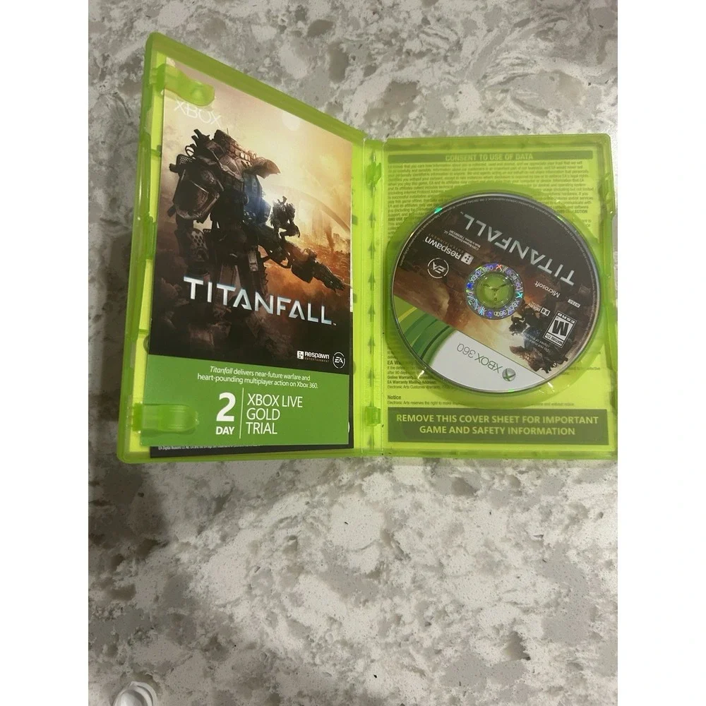 Titanfall Xbox 360 Game Disc, Cover Art,‎ and Case